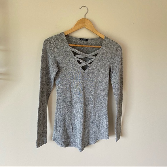 ❤️3/$30❤️ Grey Lightweight Sweater - Picture 3 of 6